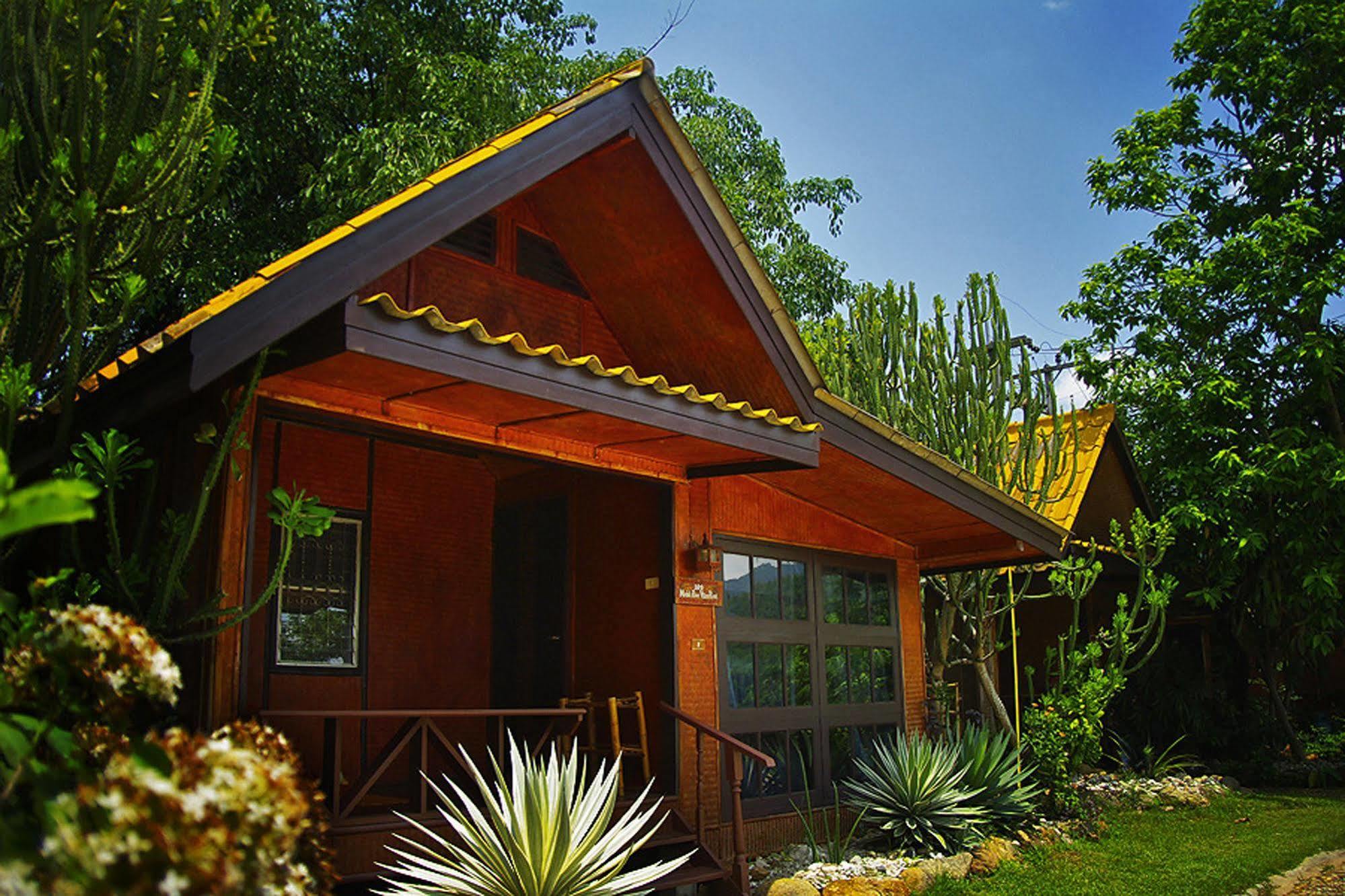 Areeya Phuree Resort Thaton Mae Ai Exterior foto
